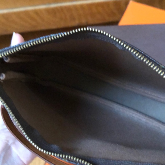 Louis Vuitton Pochette Style M51980 - Picture 8 of 10